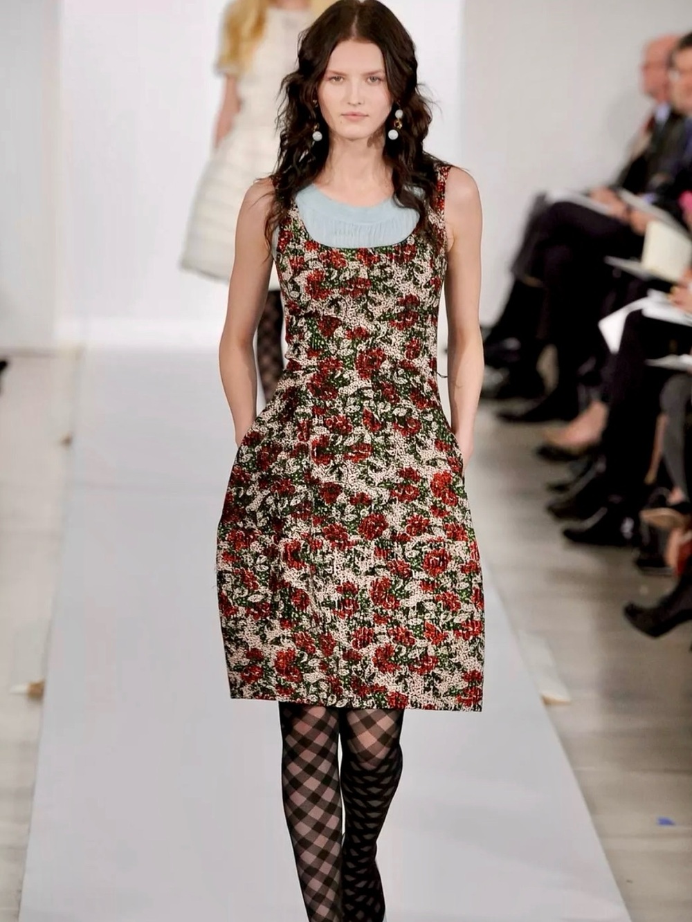 Oscar de la Renta floral dress with belt 14
